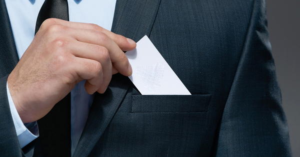 拾荒老人捡到纸箱万张连号纸币，什么是无因管